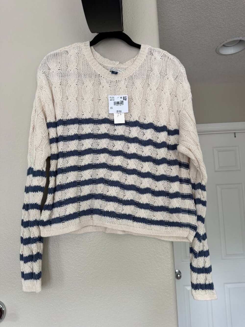 NWT - American Eagle Cream/Blue Striped Sweater, Size S